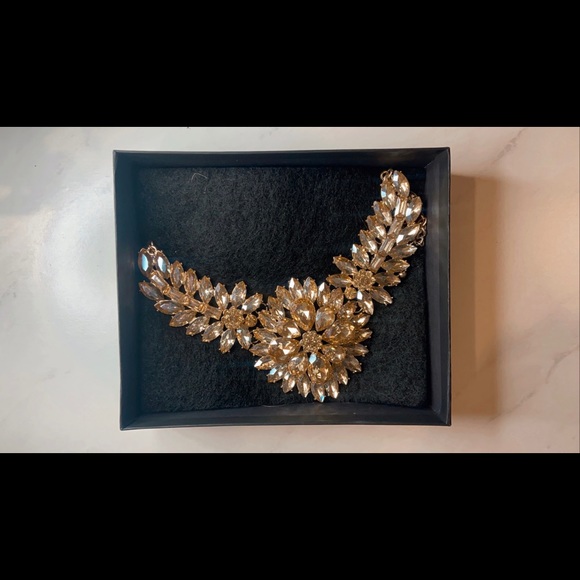 Necklace - Picture 1 of 2